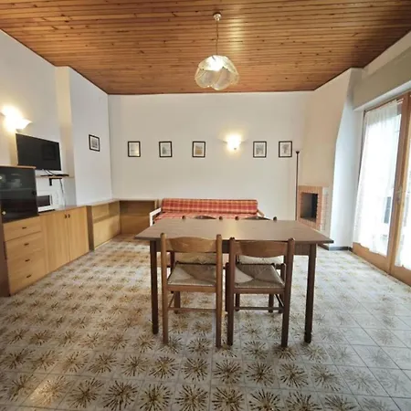Charming With Furnished Patio In Lignano *
